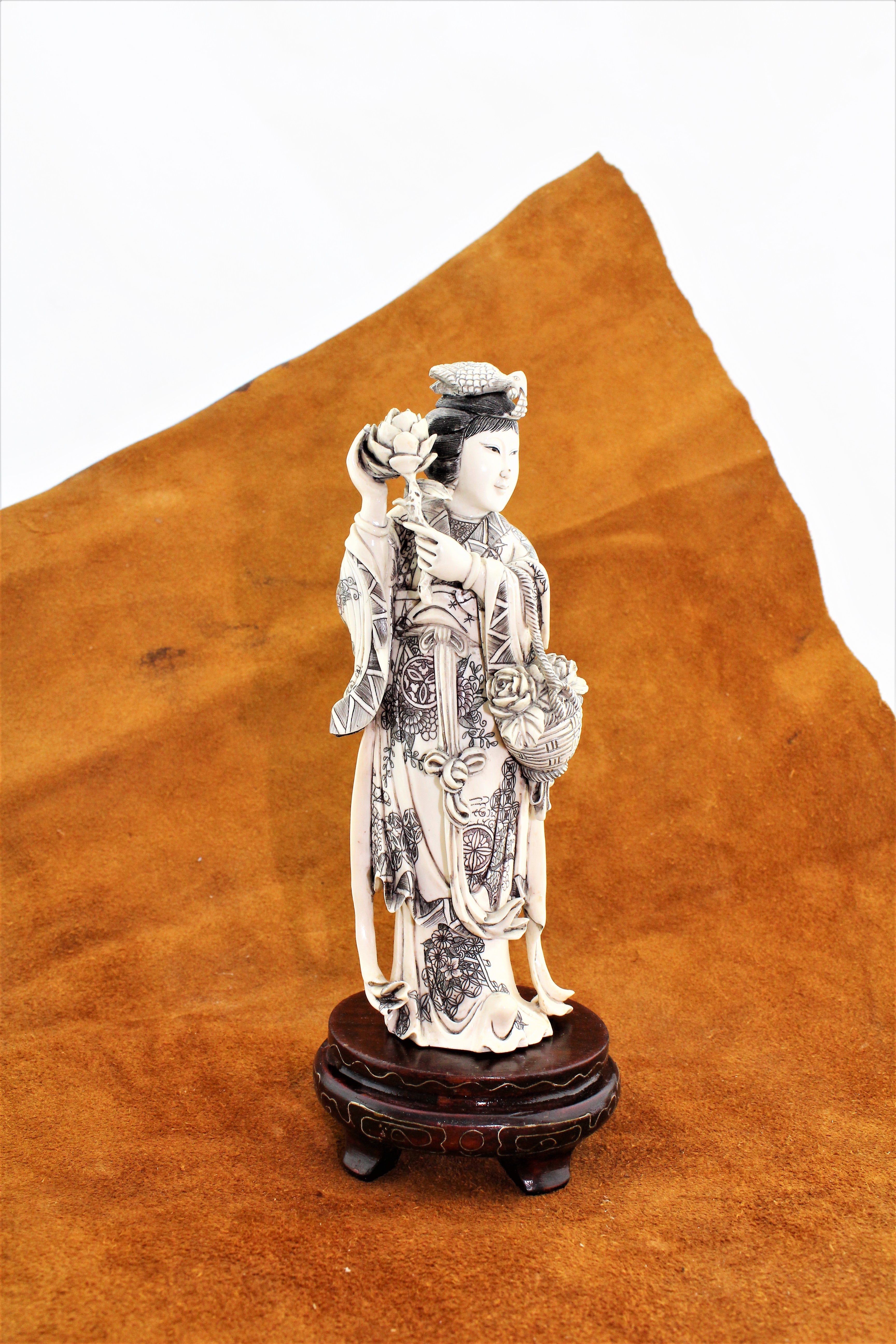 Chinese Bone Carved Court Lady