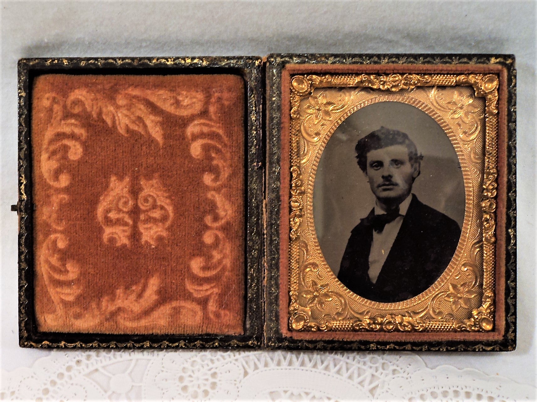 Antique Tintype Photograph of a Gentleman