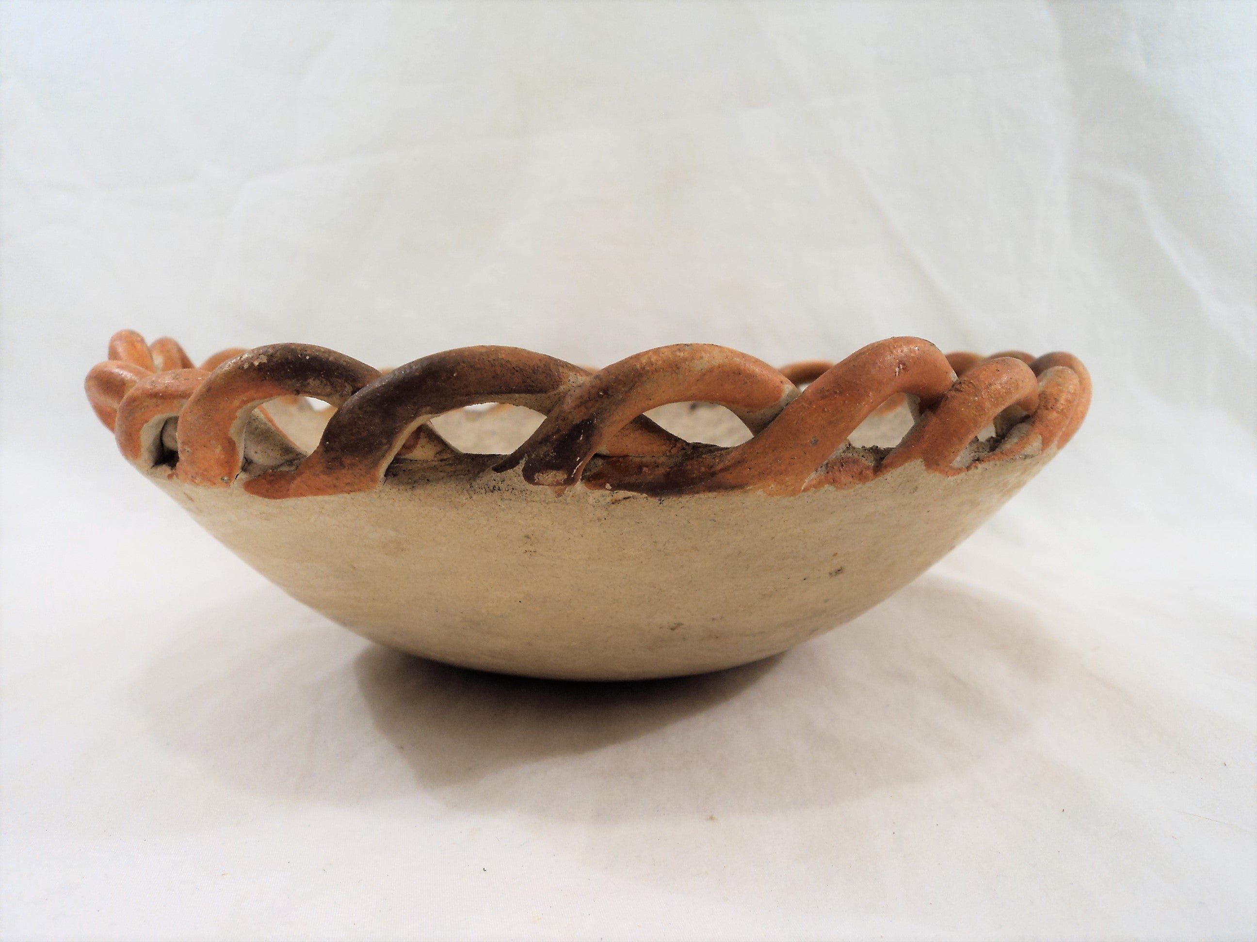 1946 Native American Isleta Pueblo Pottery Bowl
