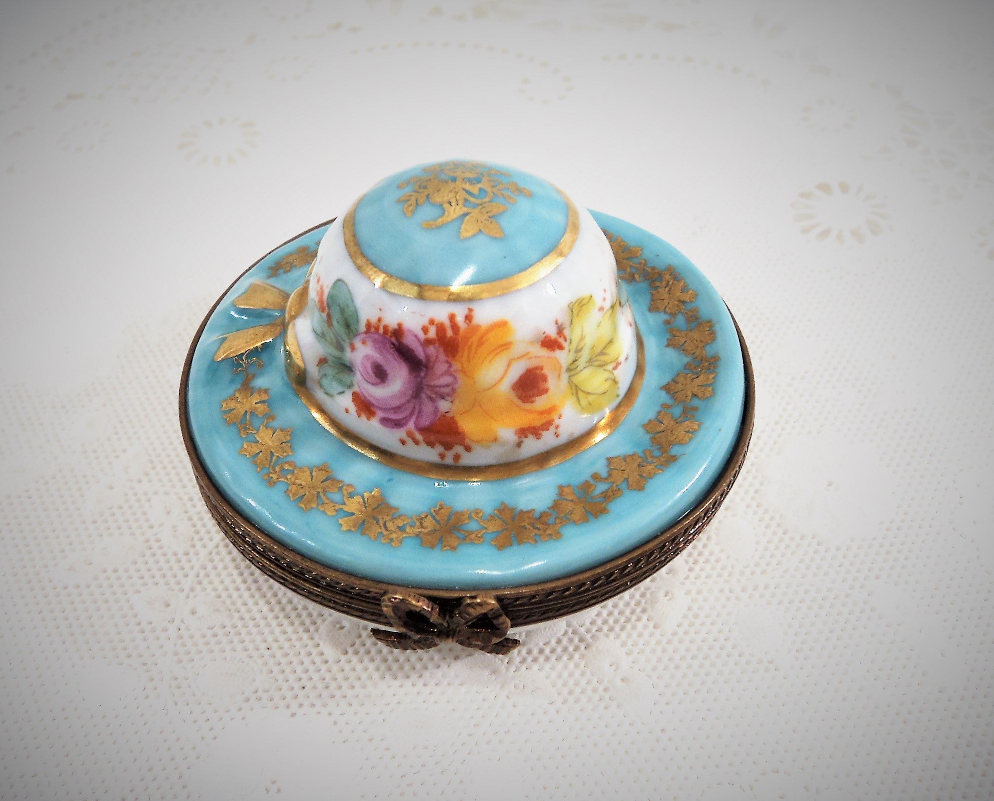 Hand-Painted Teal Hat Limoges Trinket Box