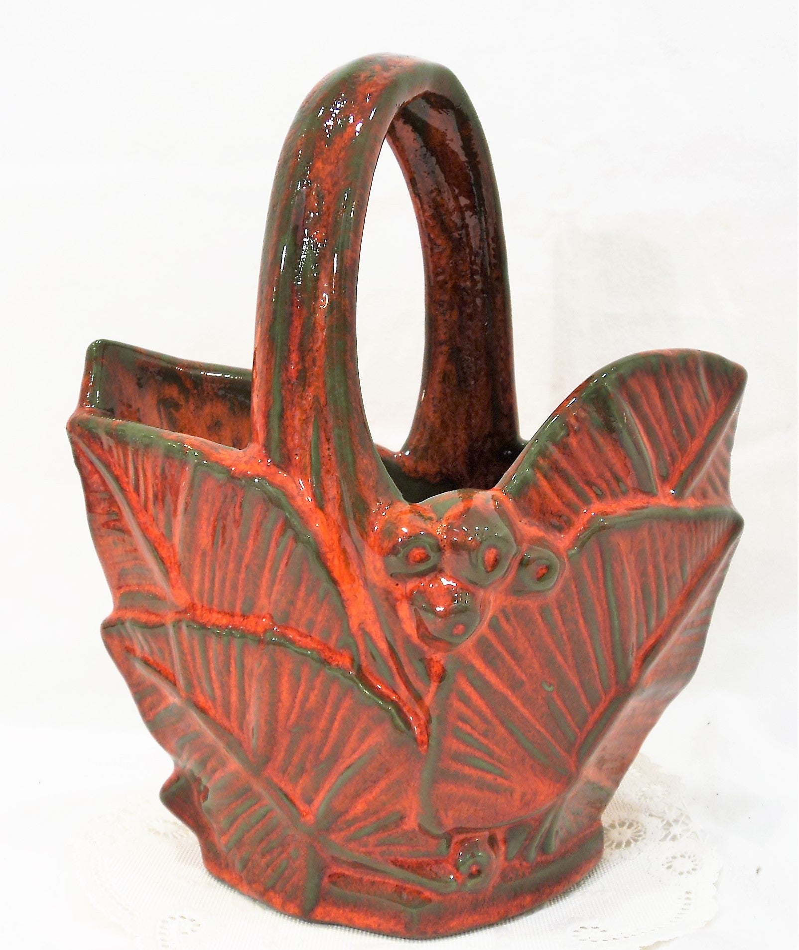 Vintage McCoy Pottery Antiqua basket