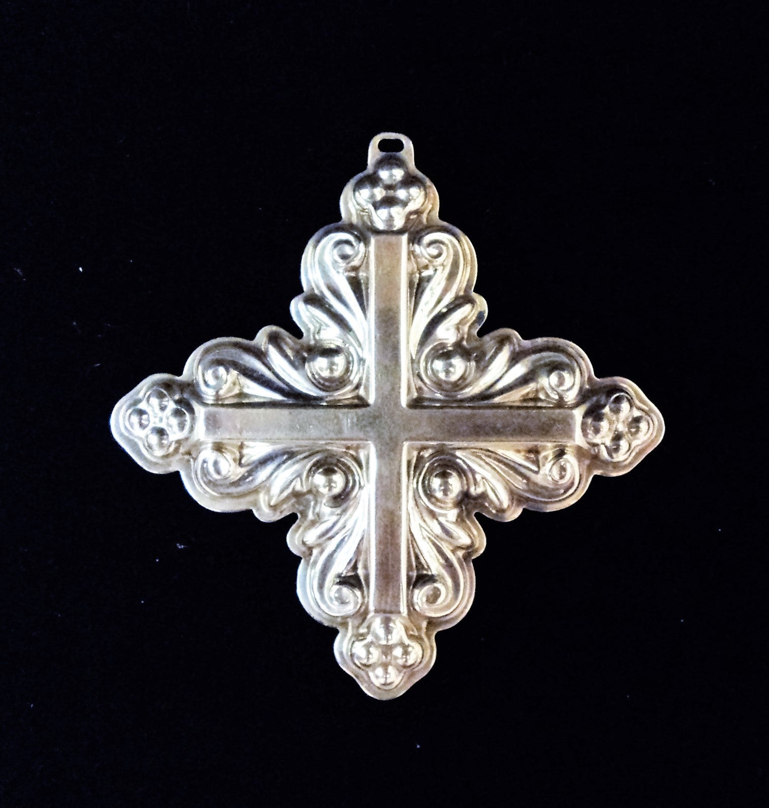 Reed & Barton Sterling Silver 1983 Christmas Cross Ornament