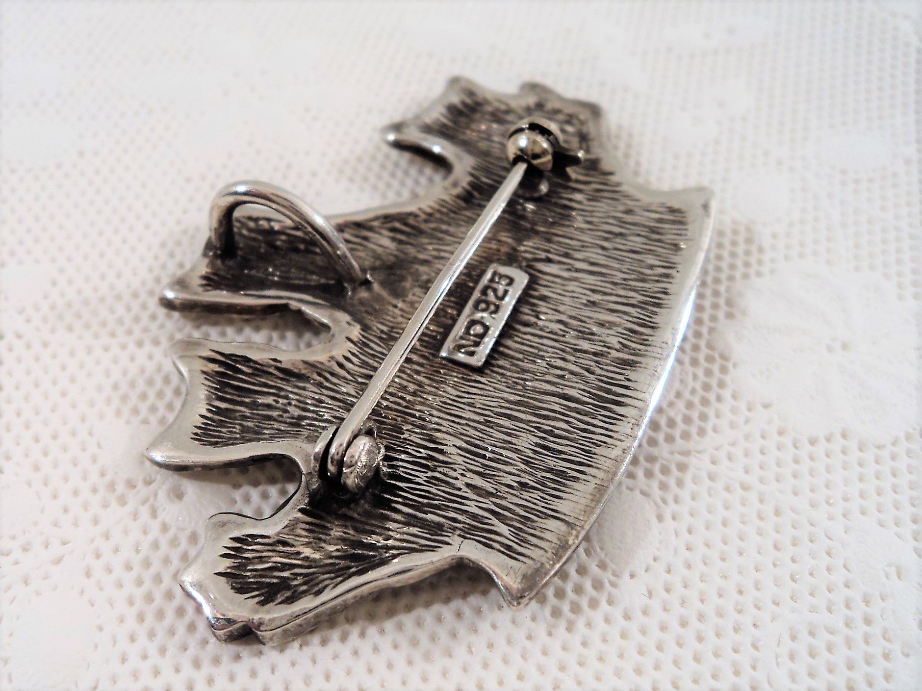Vintage Sterling Silver Cats in a Basket Brooch Pin