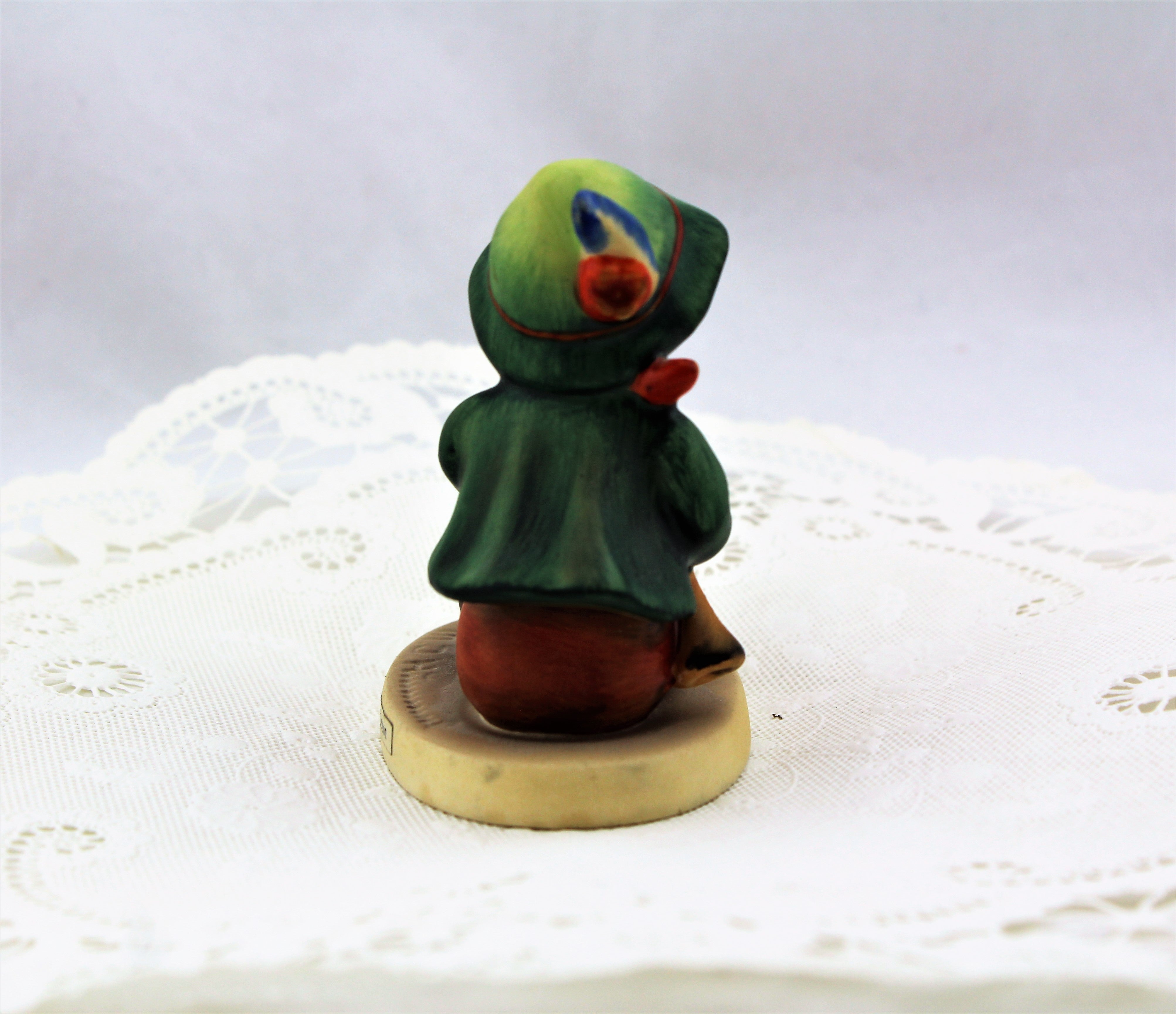 1970s Singing Lesson Hummel