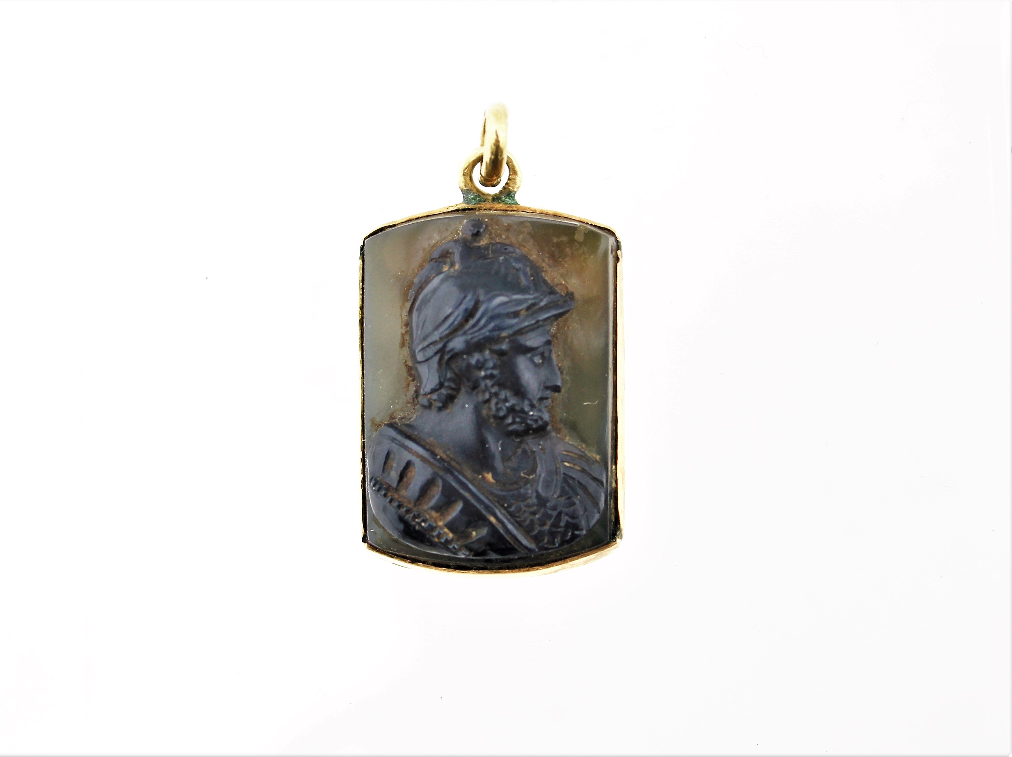 Antique 14K Gold Cameo Pendant