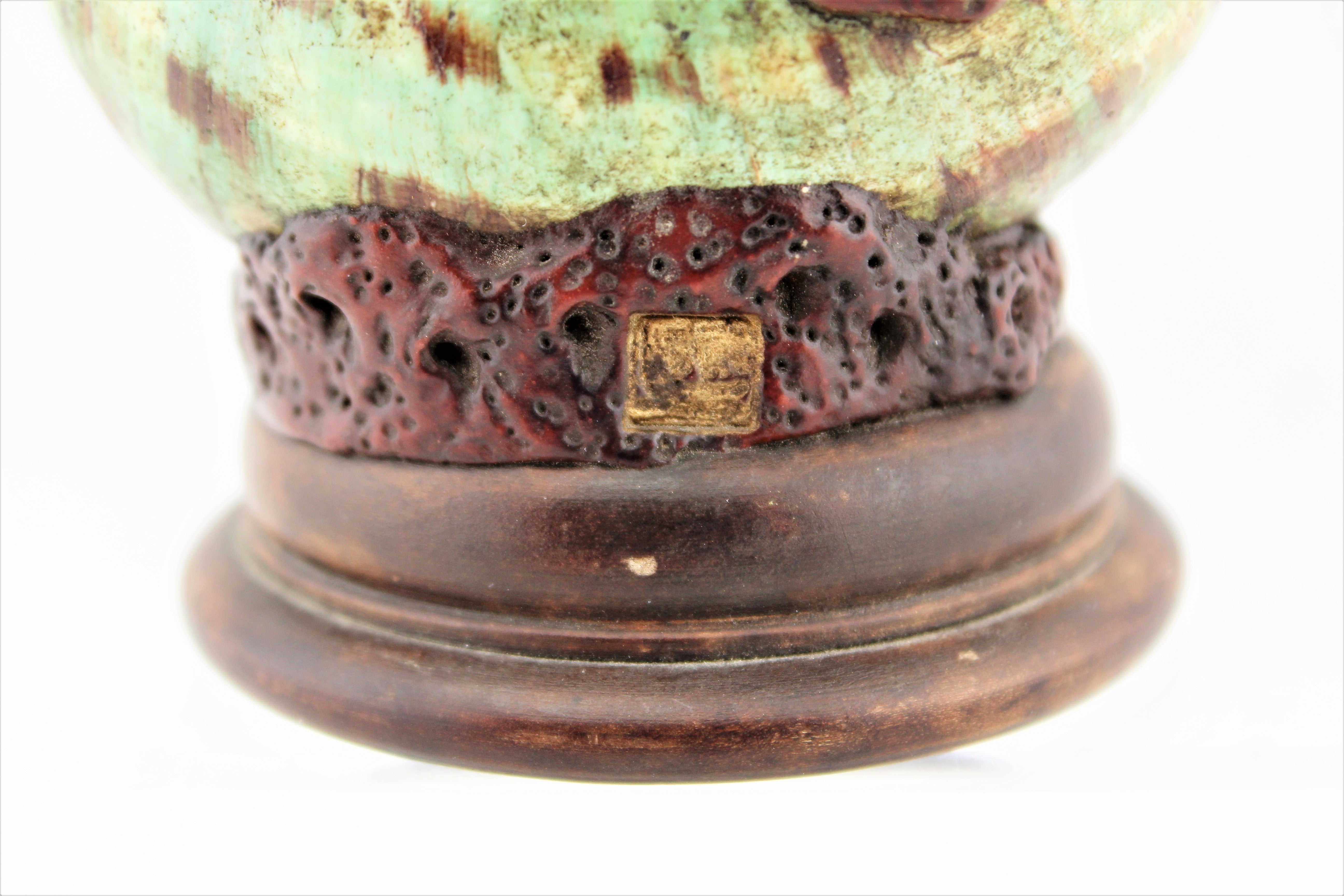 Small Conch Shell Brush Washer