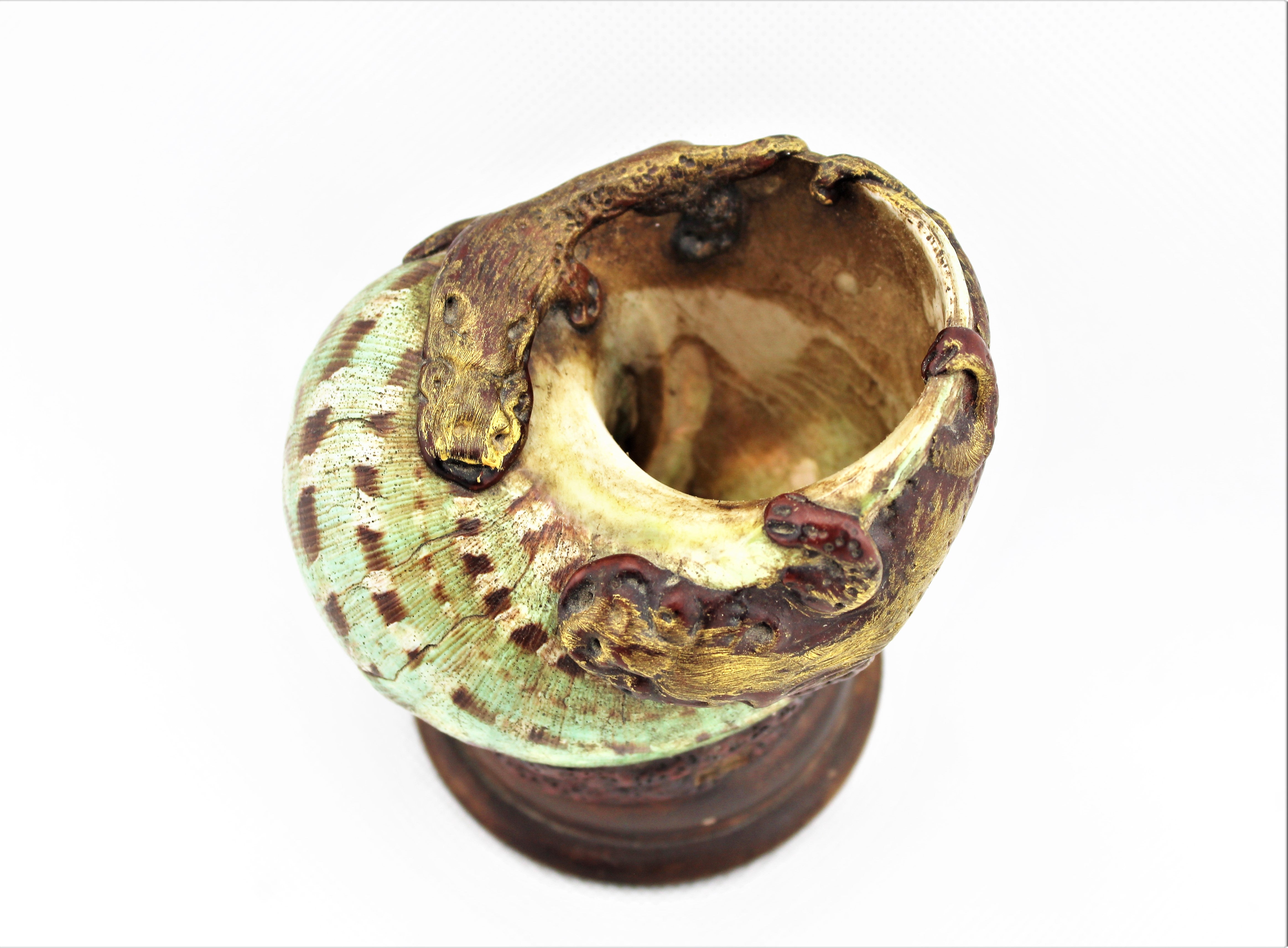 Small Conch Shell Brush Washer