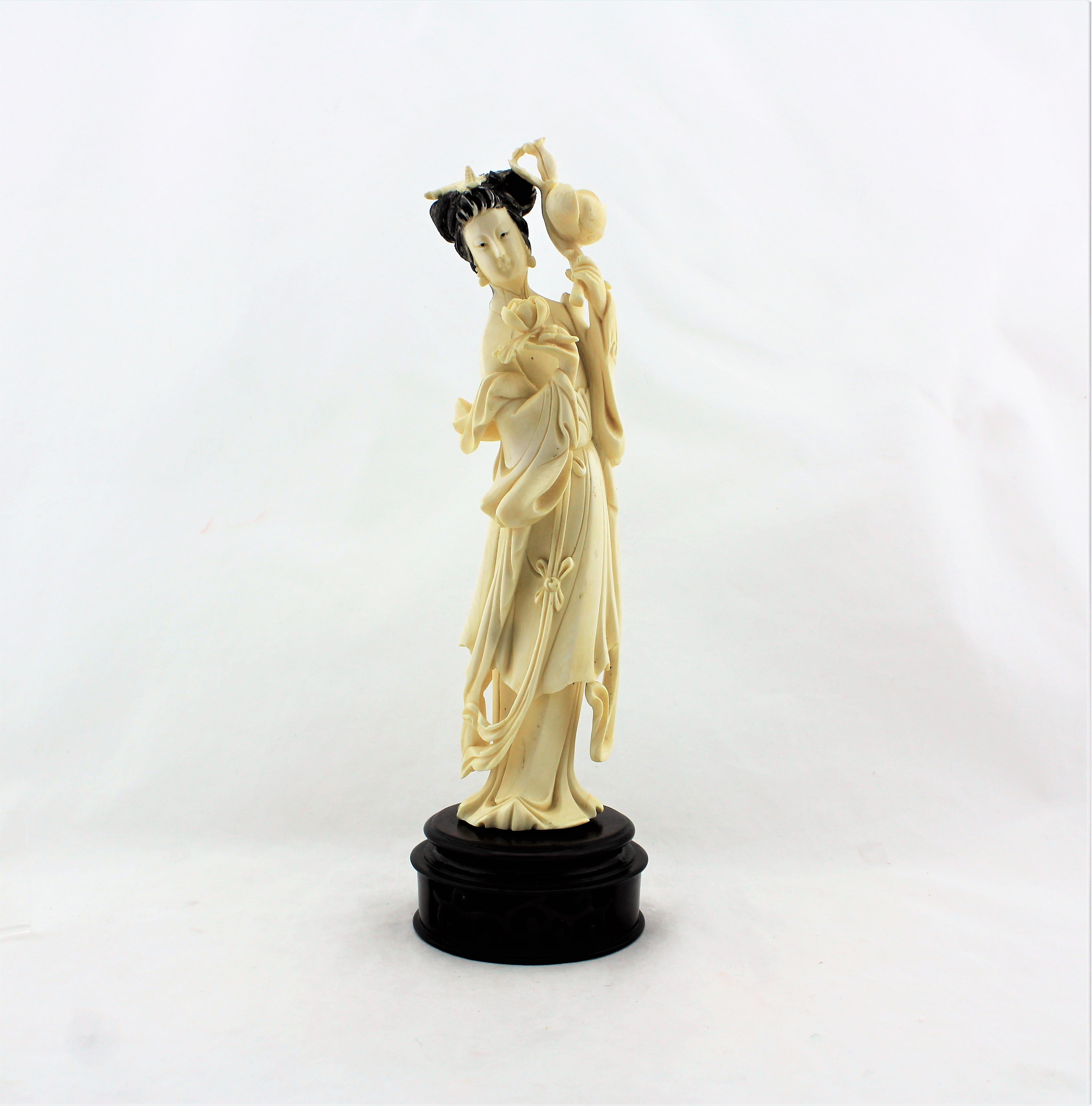 Victorian Era Chinese Court Lady Sculpture