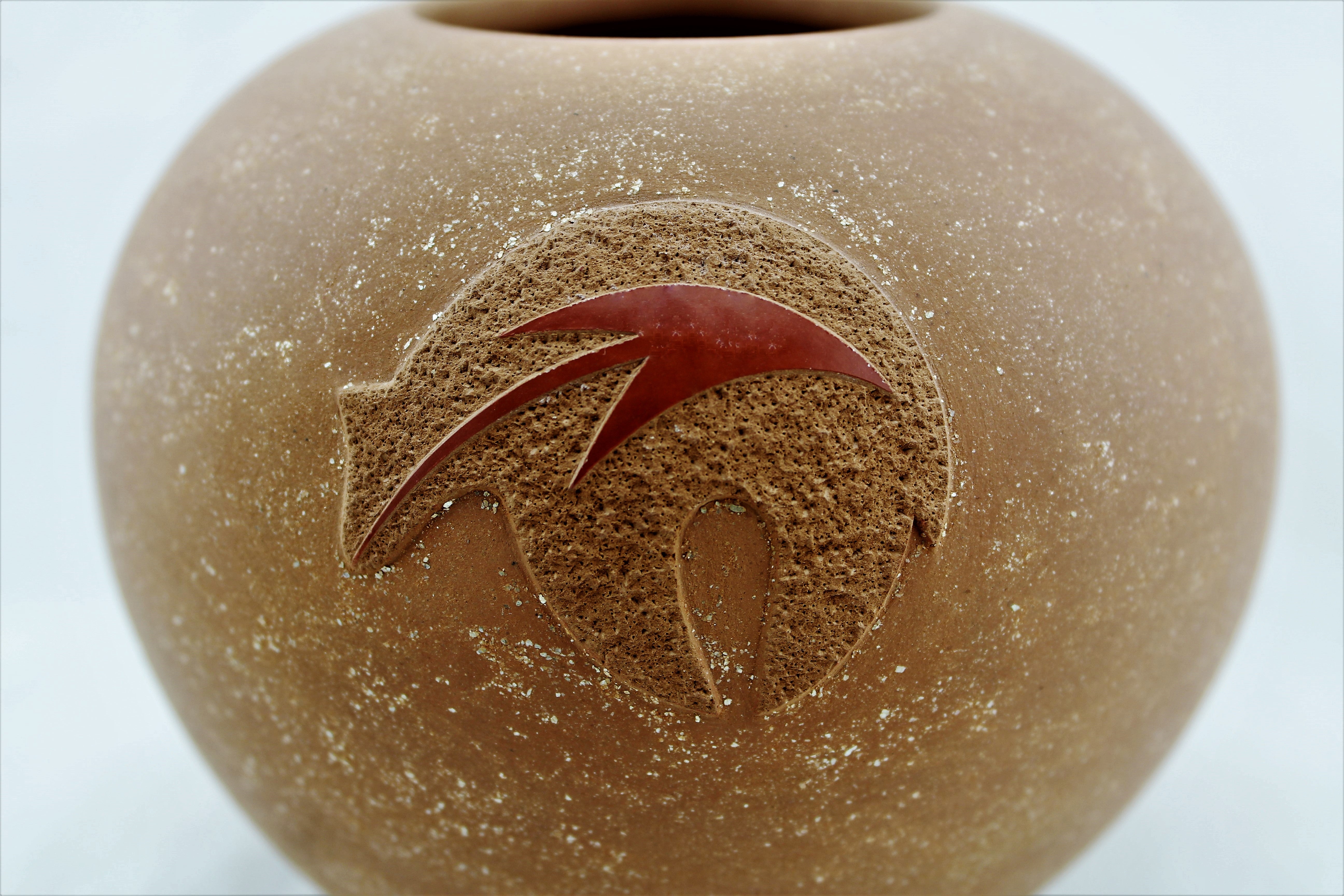 1988 Dora Tse-Pe San Ildefonso Pottery Vessel