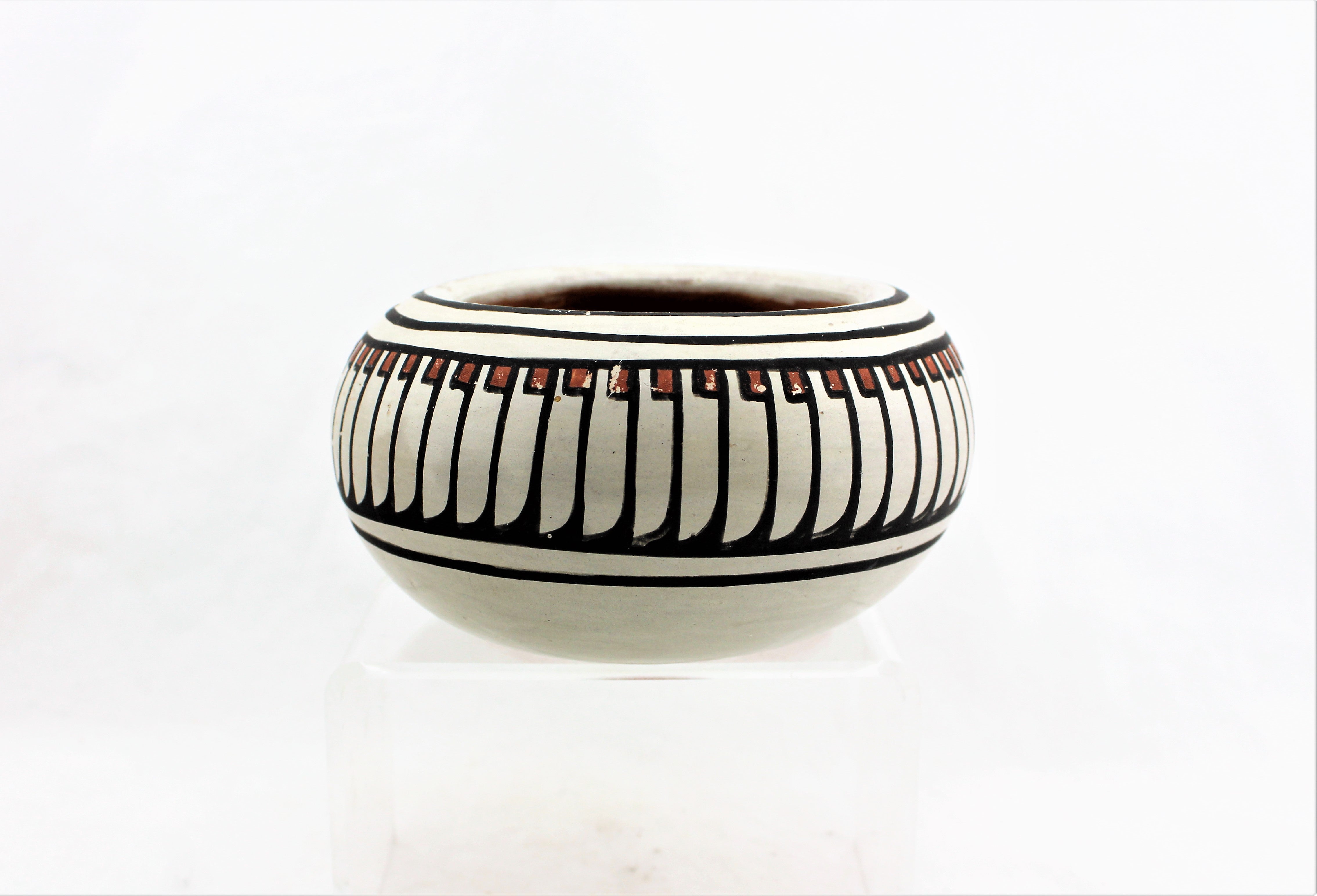 Crucita Calabaza San Ildefonso Pottery