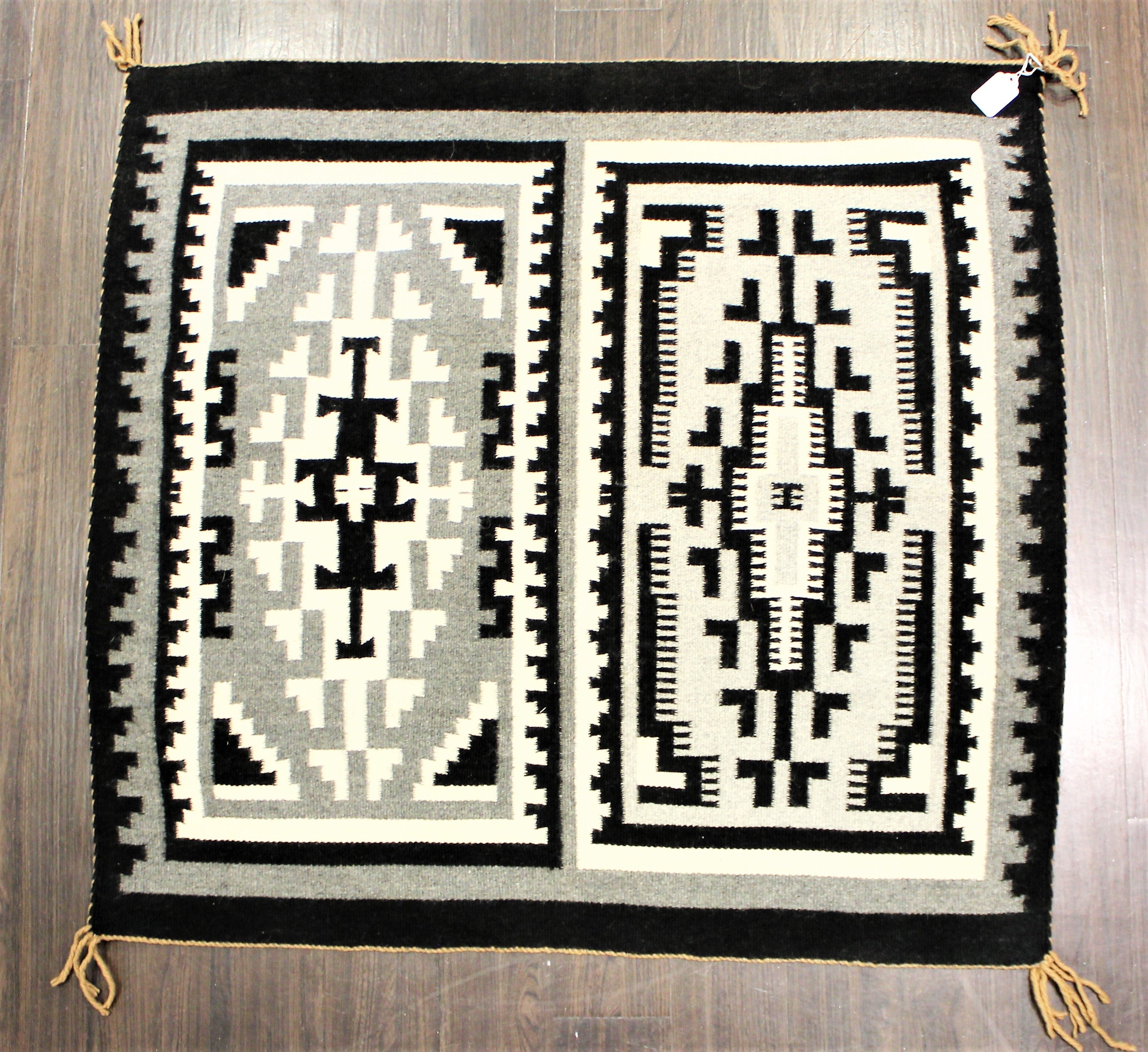 Two Grey Hills Double Pattern Navajo Rug