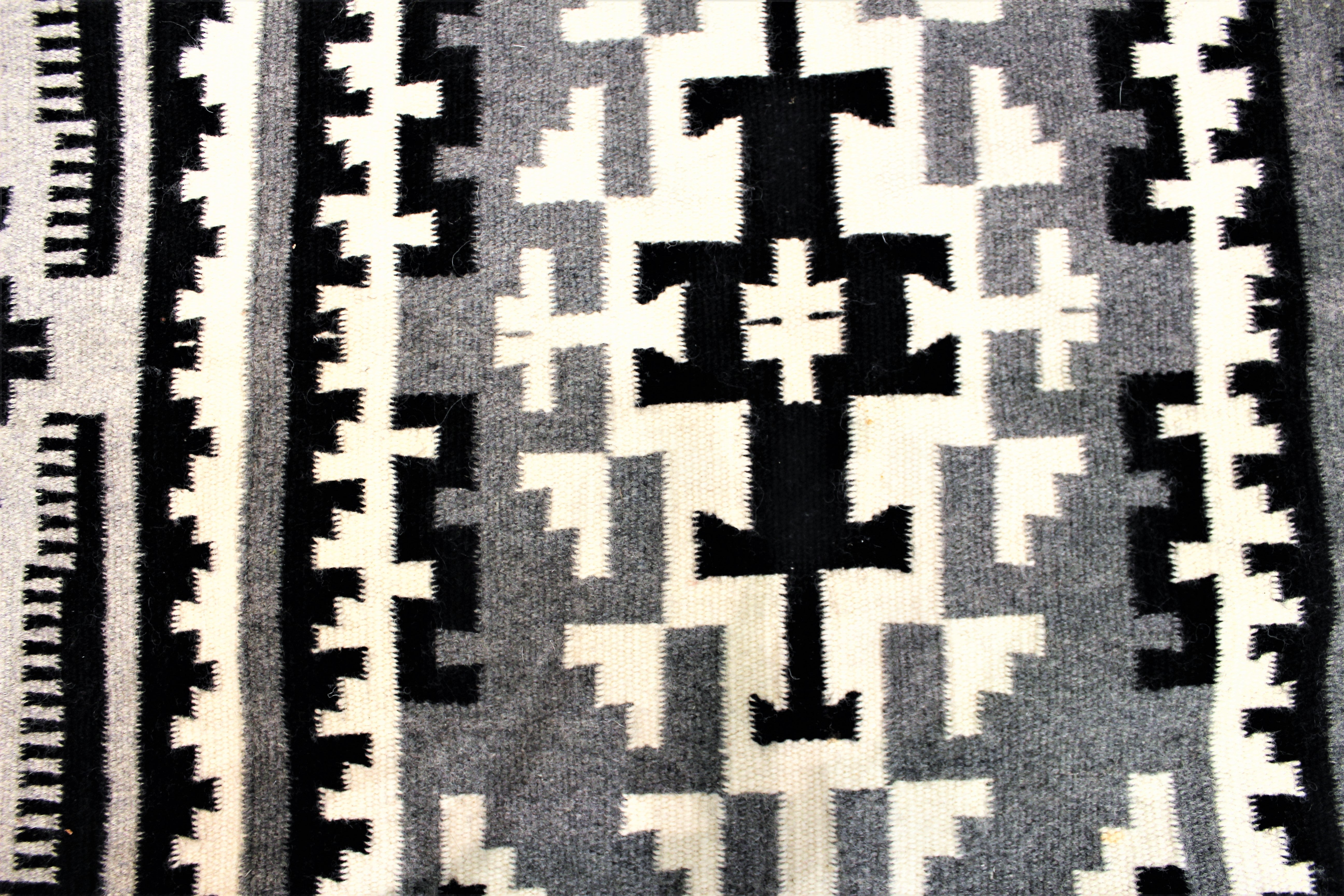 Two Grey Hills Double Pattern Navajo Rug