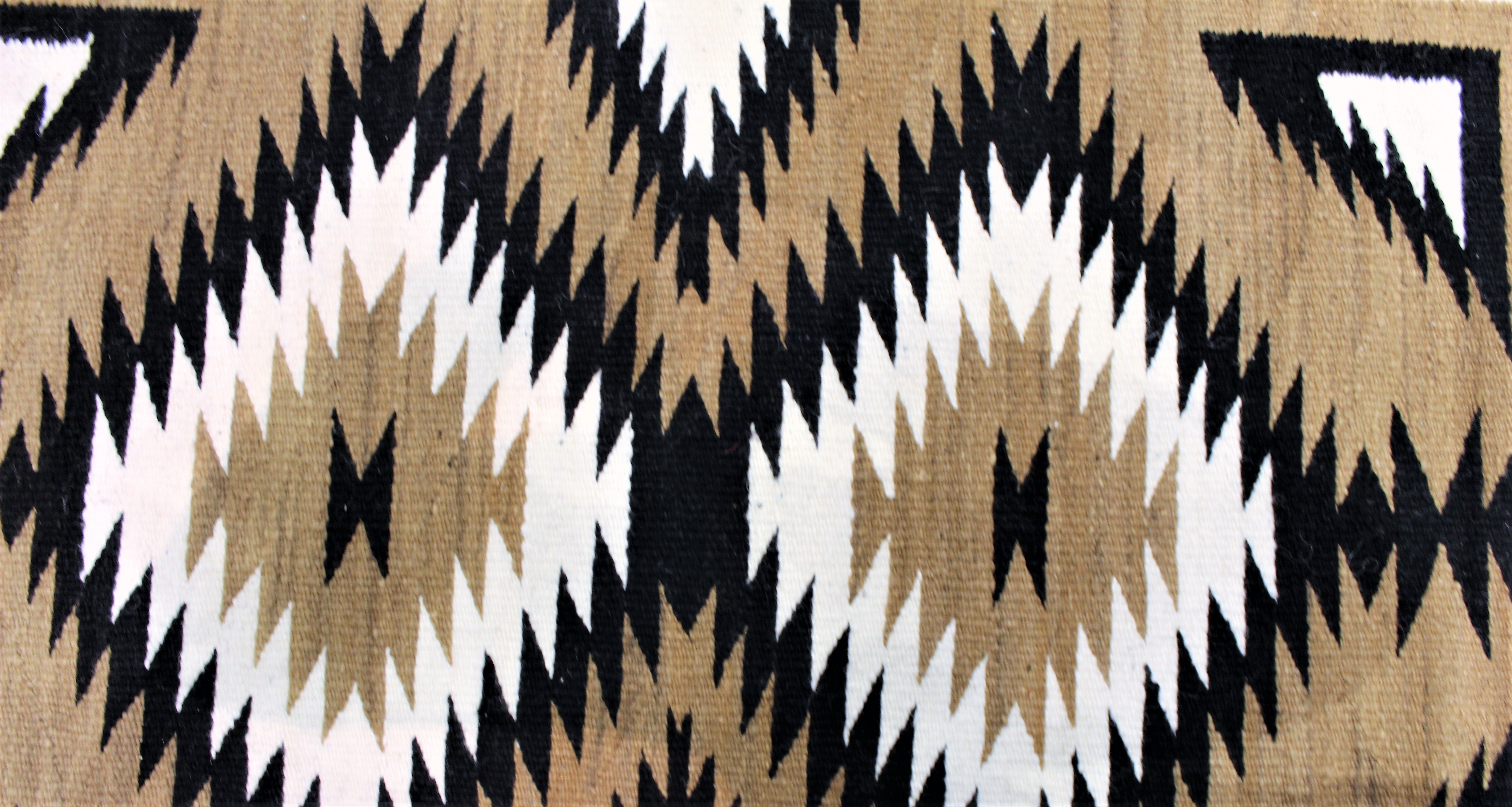 Double Sunrise Pattern Navajo Rug