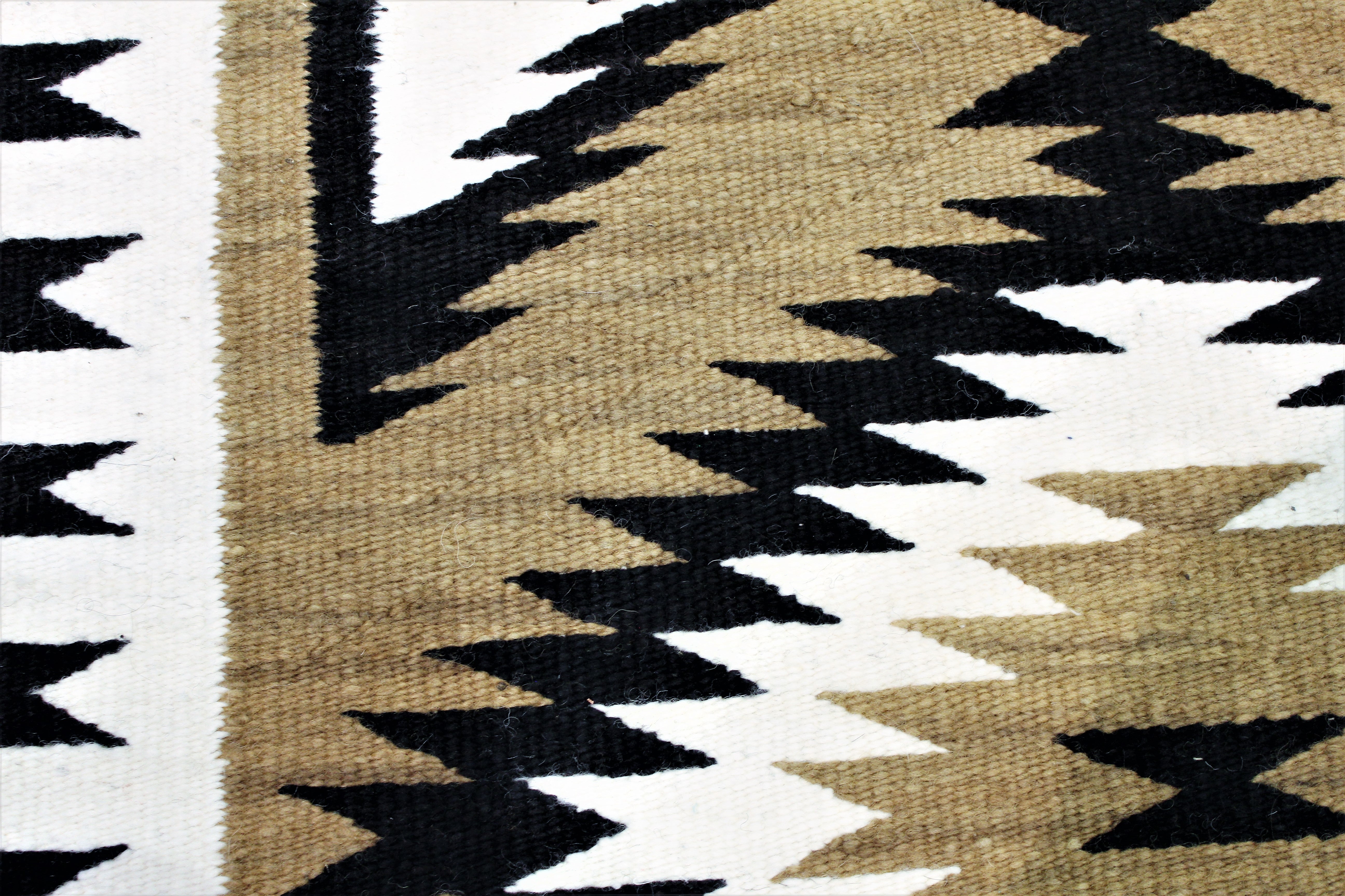 Double Sunrise Pattern Navajo Rug