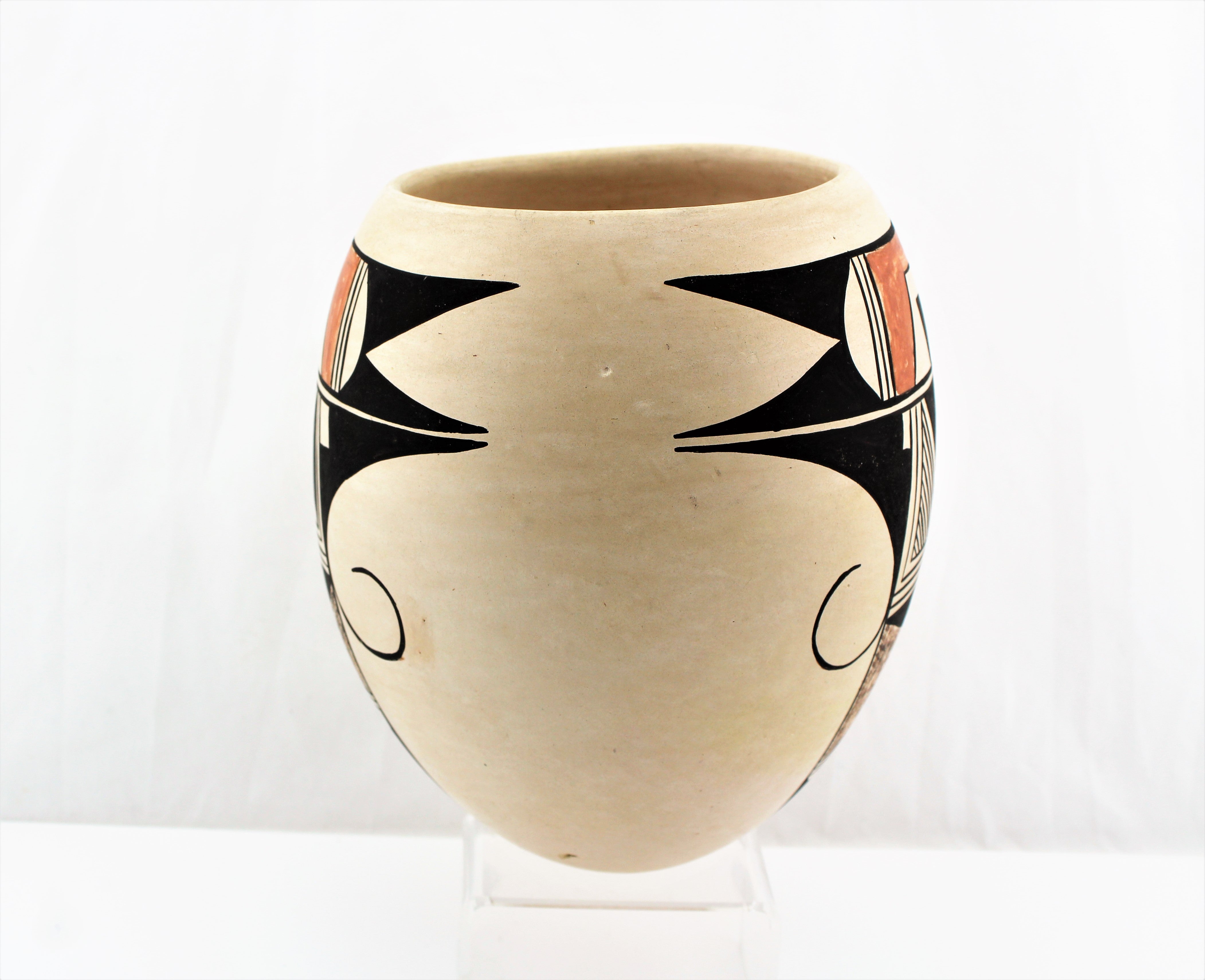 Evelyn Poolheco Hopi Tewa Pottery Bowl