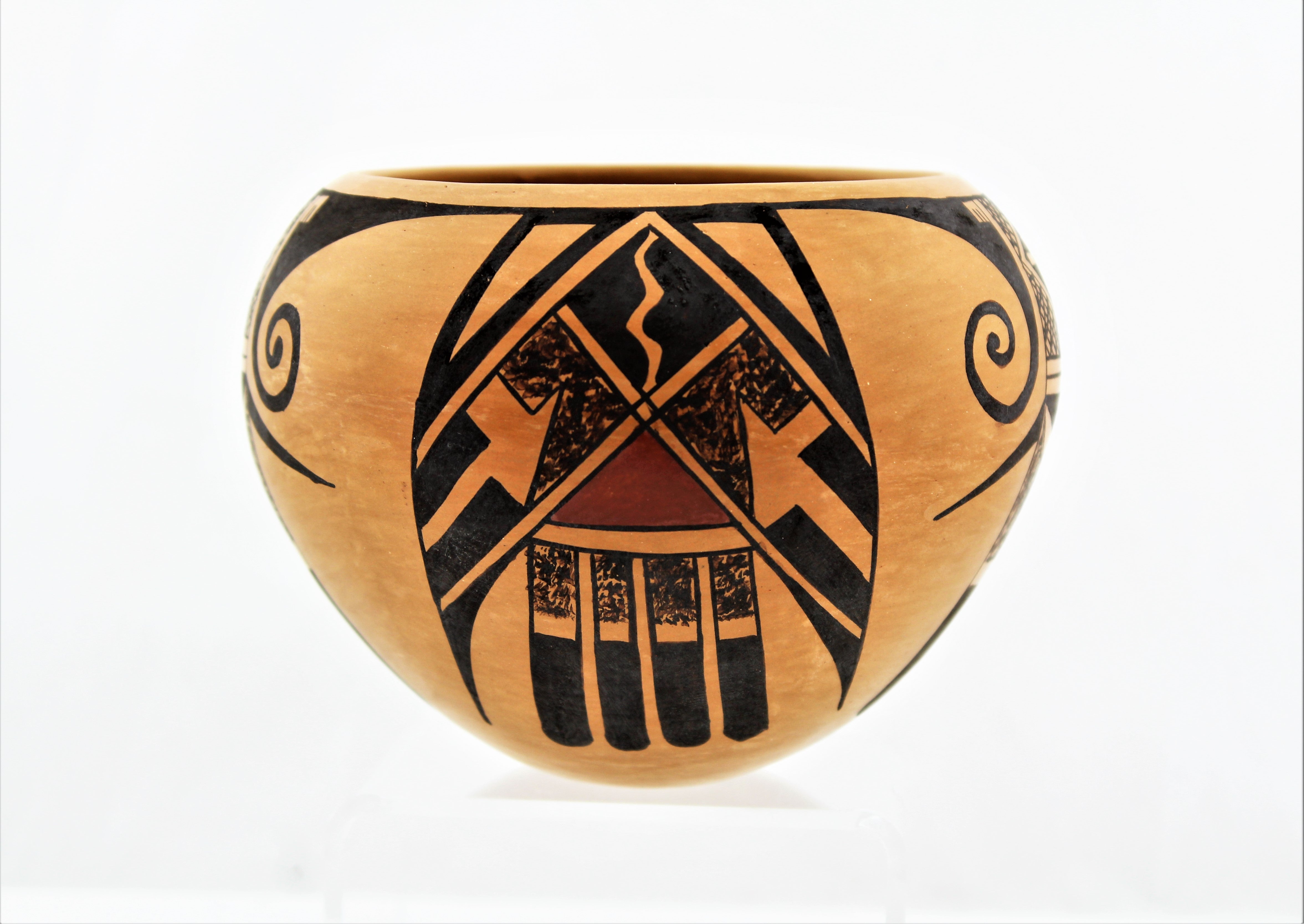 Betsy Koopee Nampeyo  Pottery Bowl