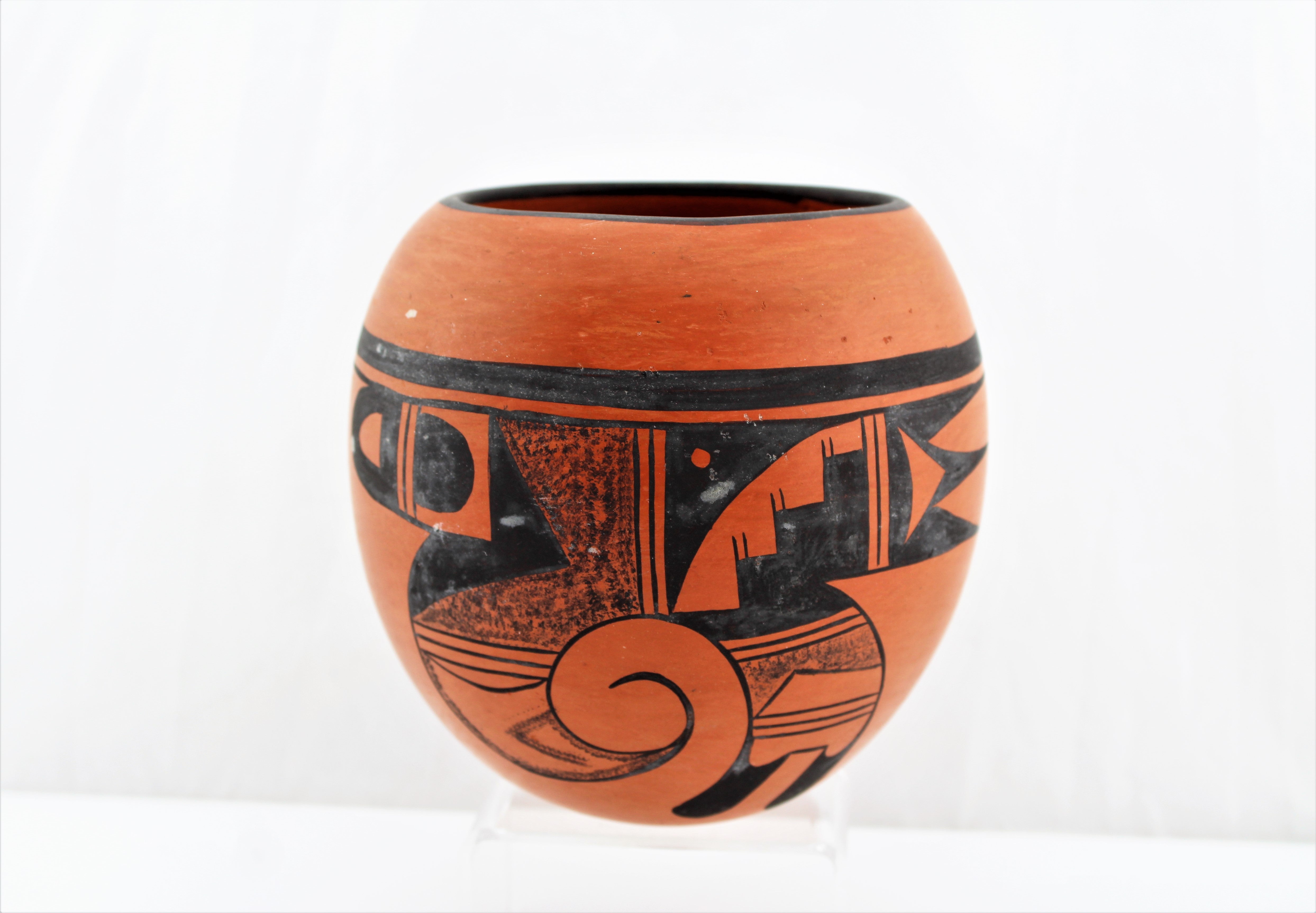 Evelyn Poolheco Hopi Tewa Pottery Bowl