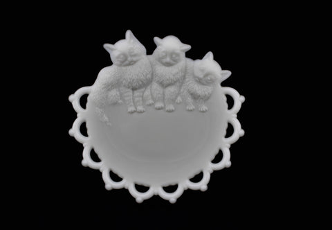 Westmoreland Lace Edge Kitten Plate