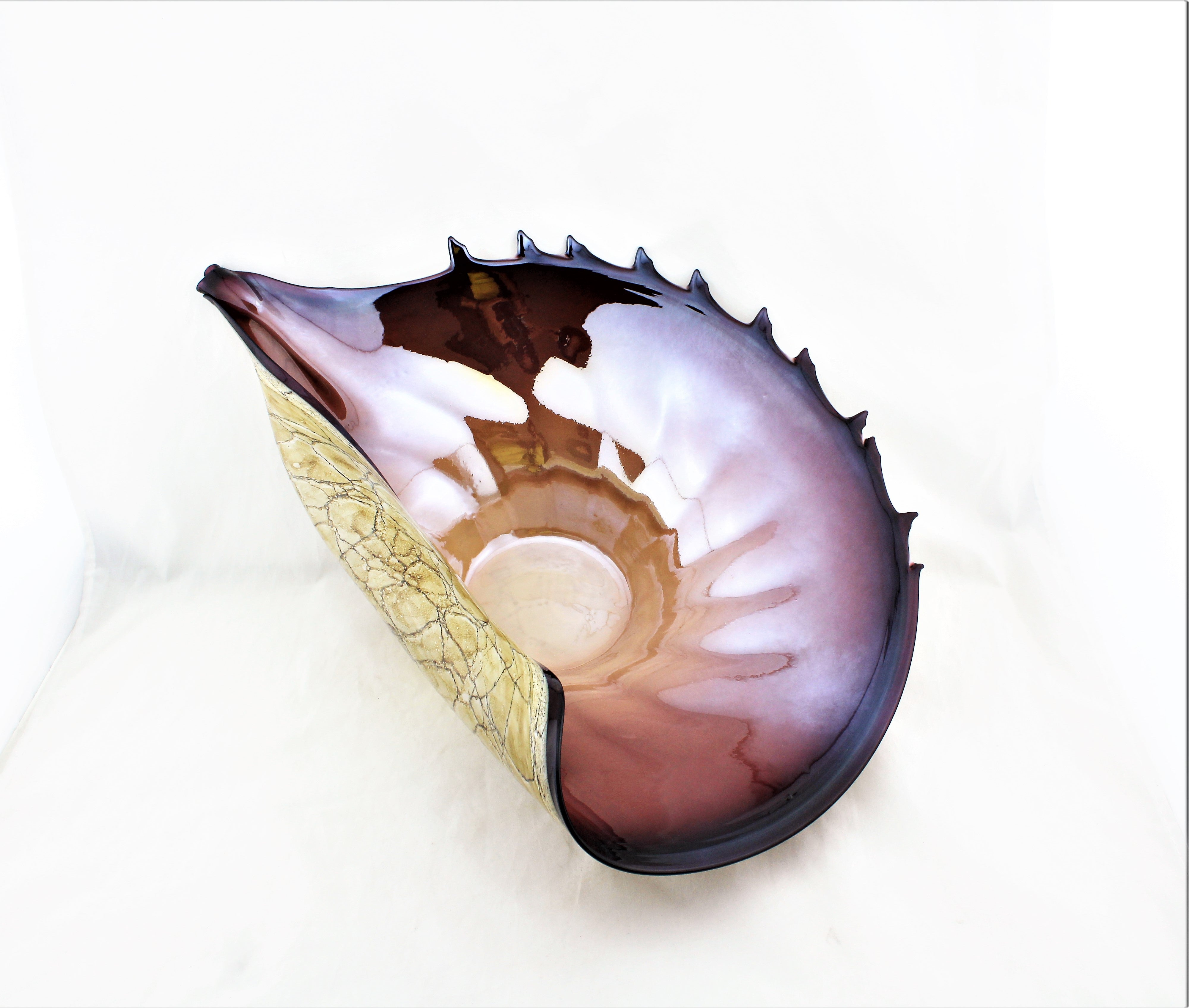 Art Glass Sea Shell Console Bowl