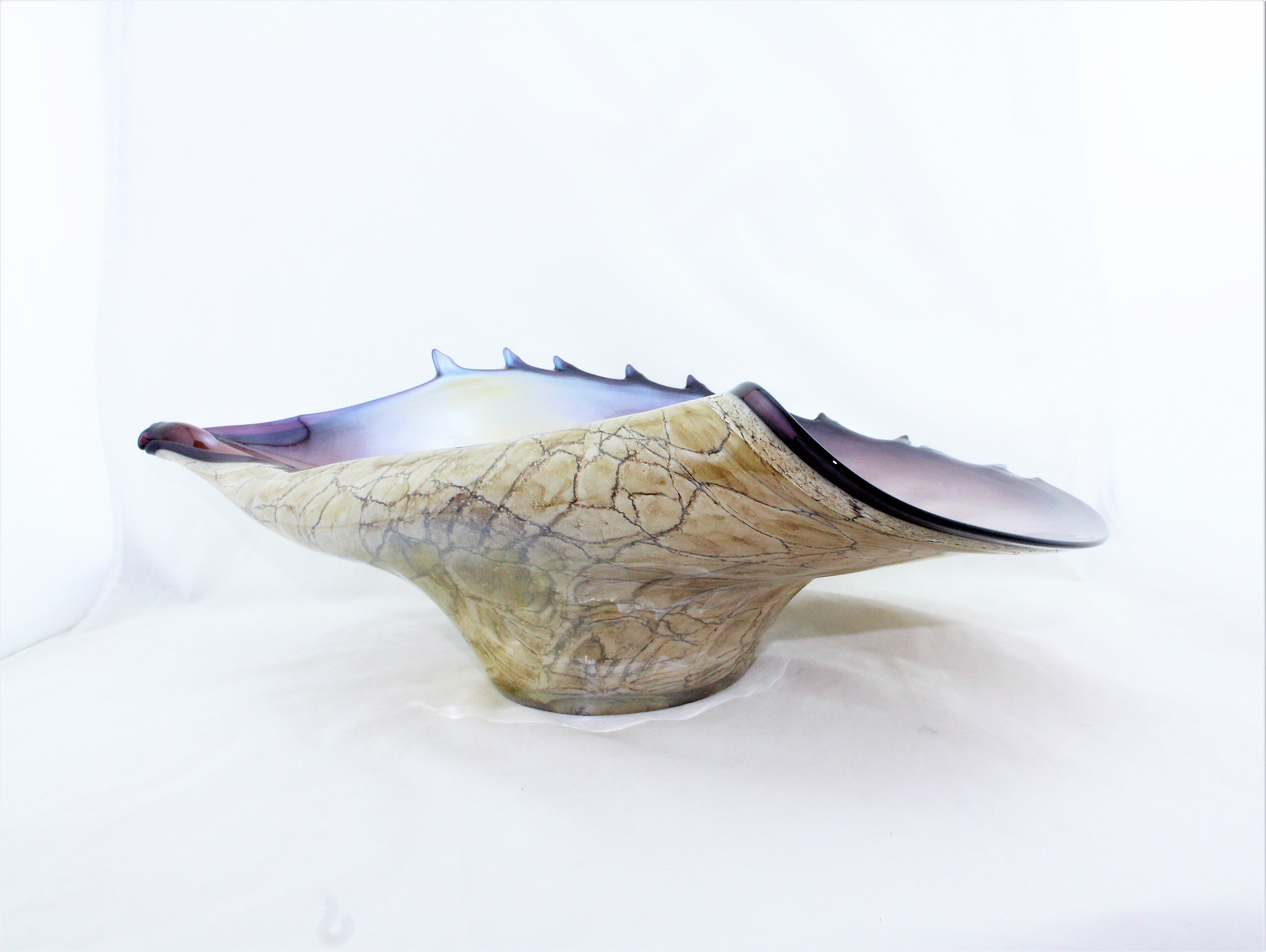 Art Glass Sea Shell Console Bowl