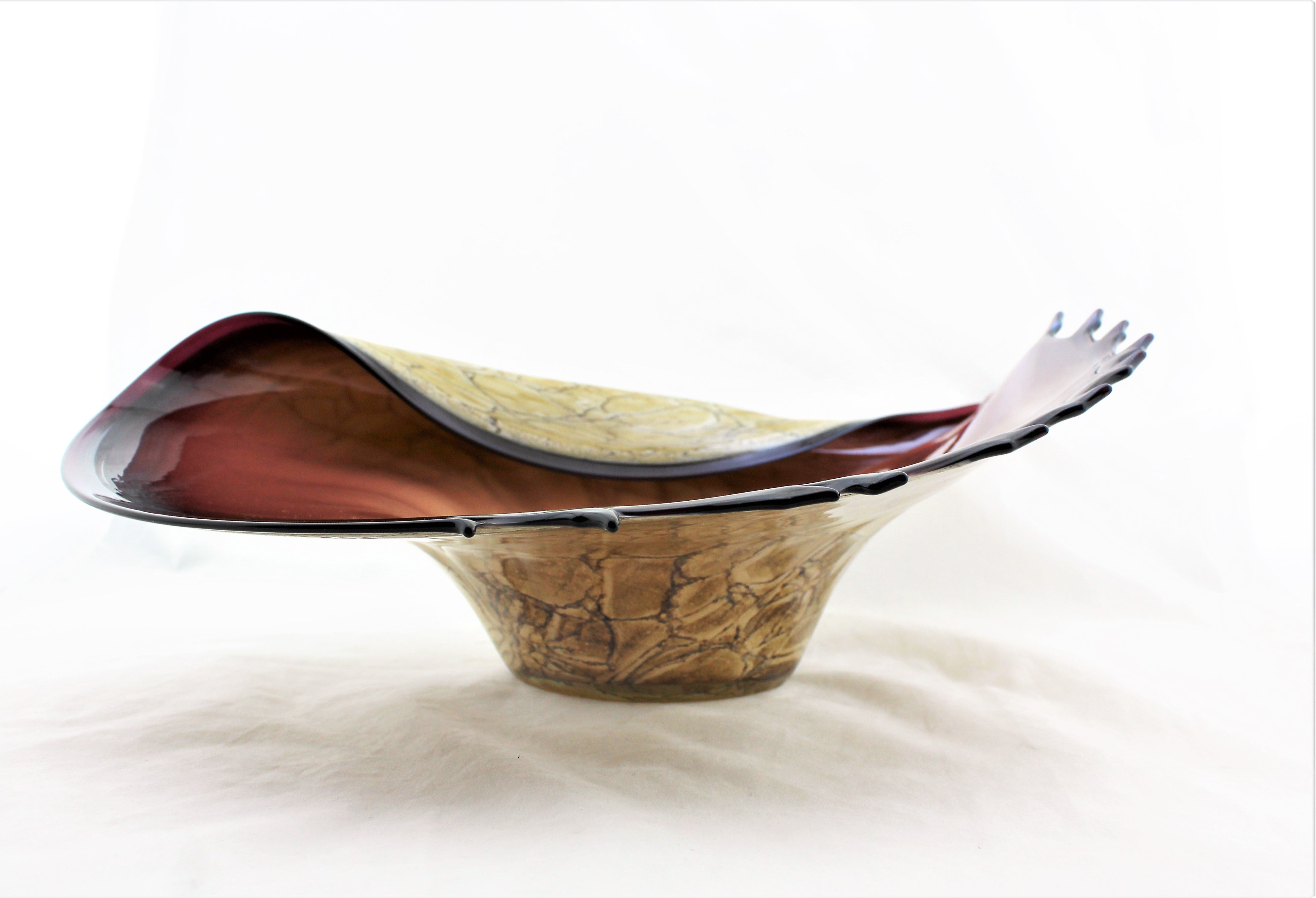 Art Glass Sea Shell Console Bowl
