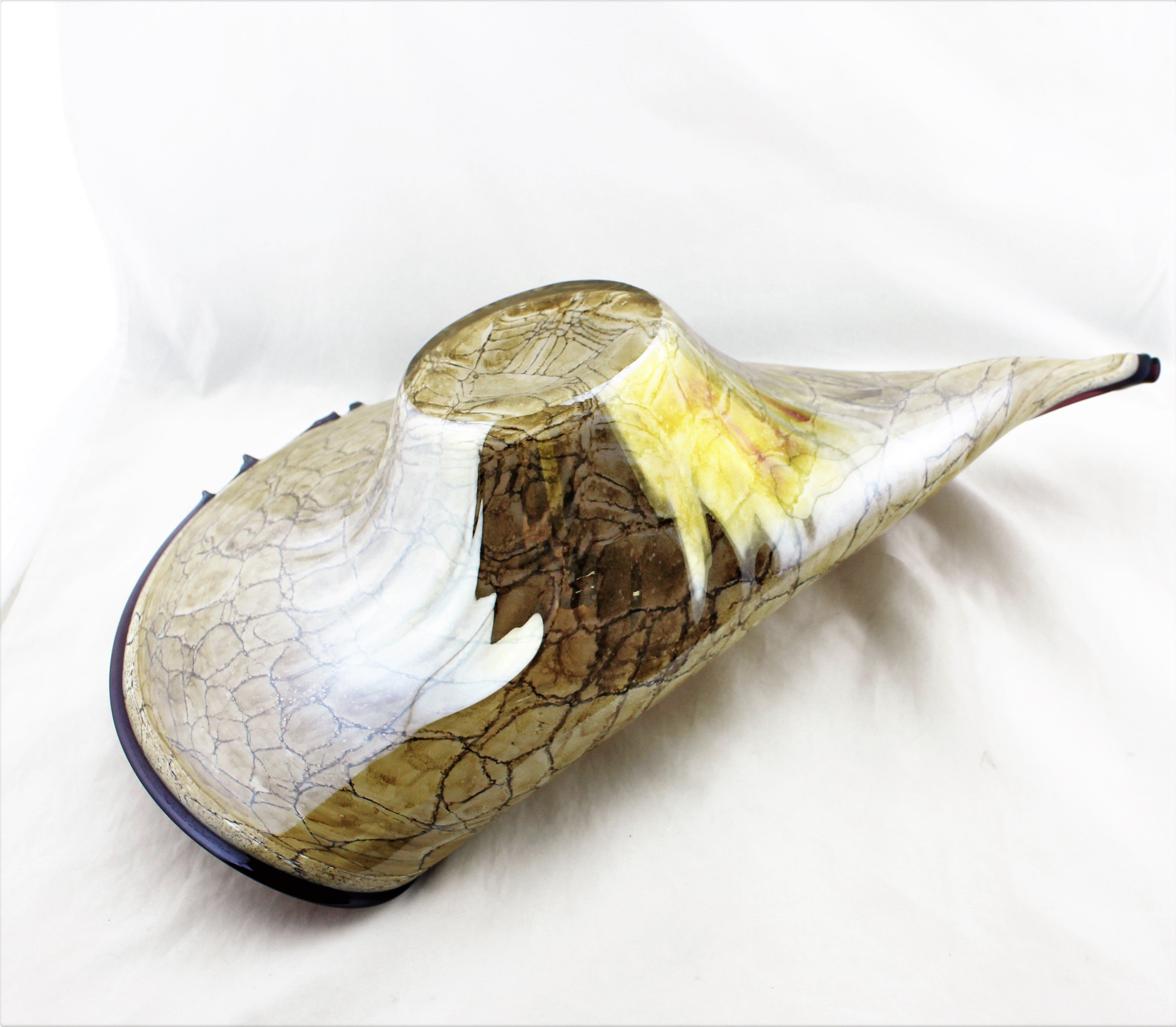 Art Glass Sea Shell Console Bowl